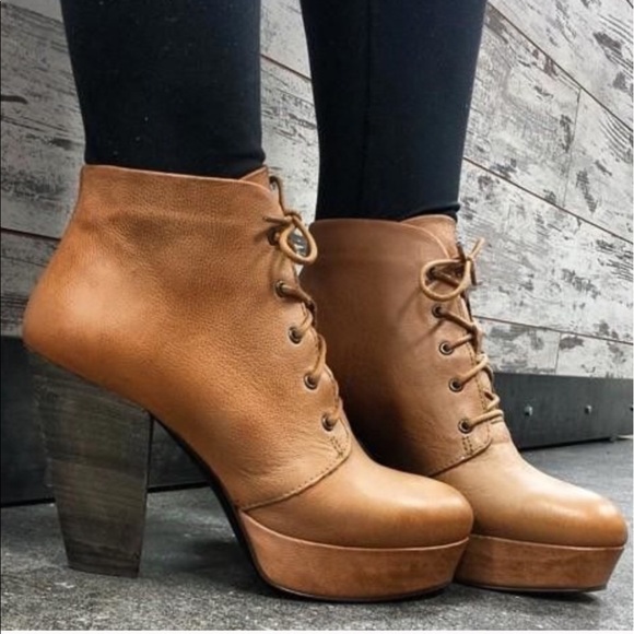 steve madden raspy platform bootie
